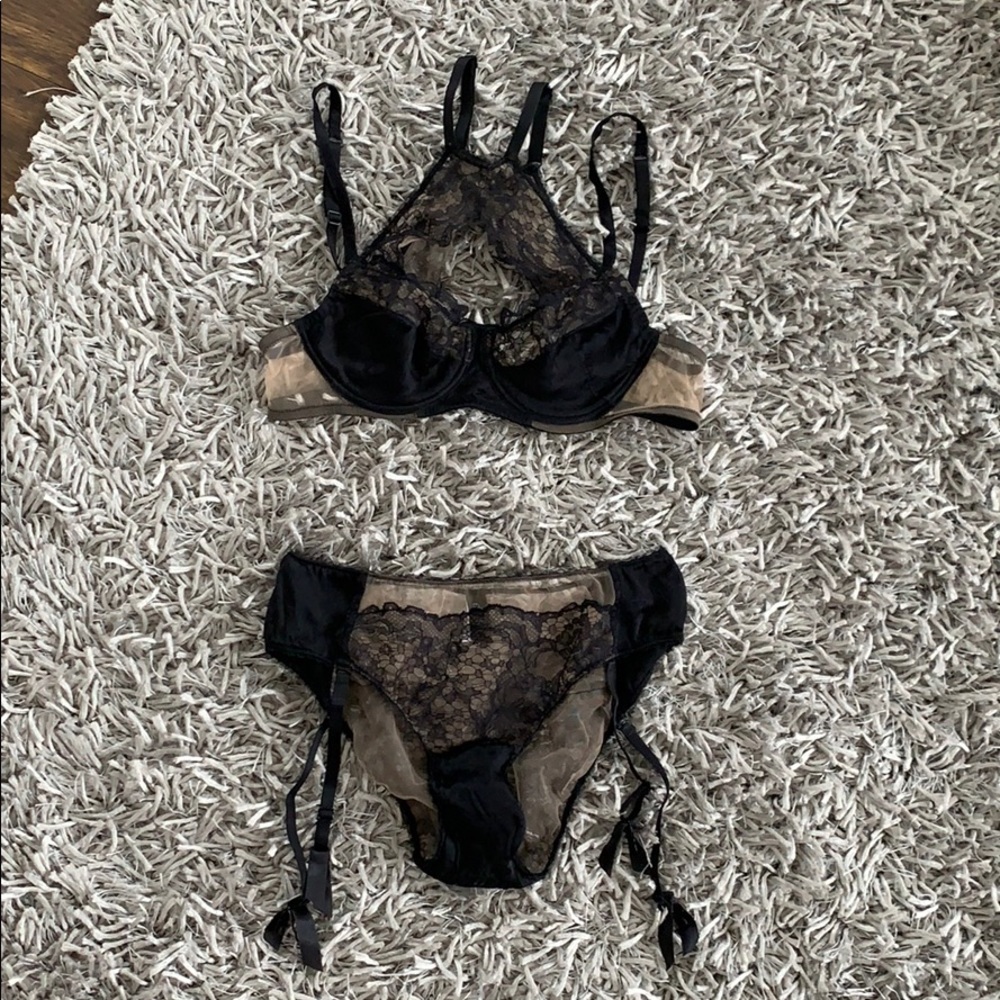Else Lingerie Set - Picture 3 of 8